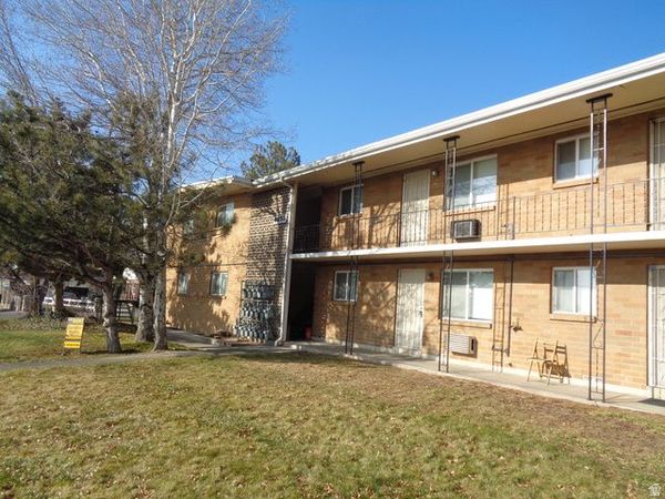 4655 S LOCUST LN E, Unit 4, Holladay, UT 84117