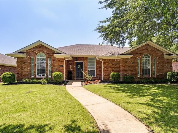 810 Weeping Willow Court, Allen, TX 75002