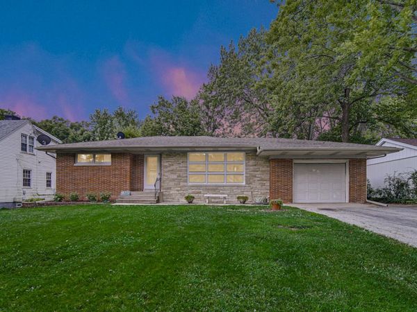 925 S Indiana Avenue , Crown Point, IN 46307