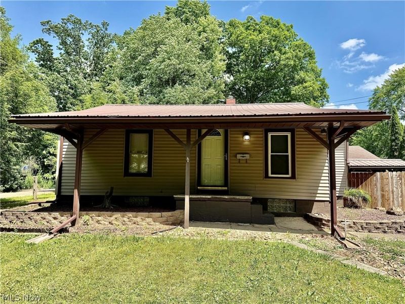 2108 Clermont Avenue NE, Warren, OH 44484 Photo 1