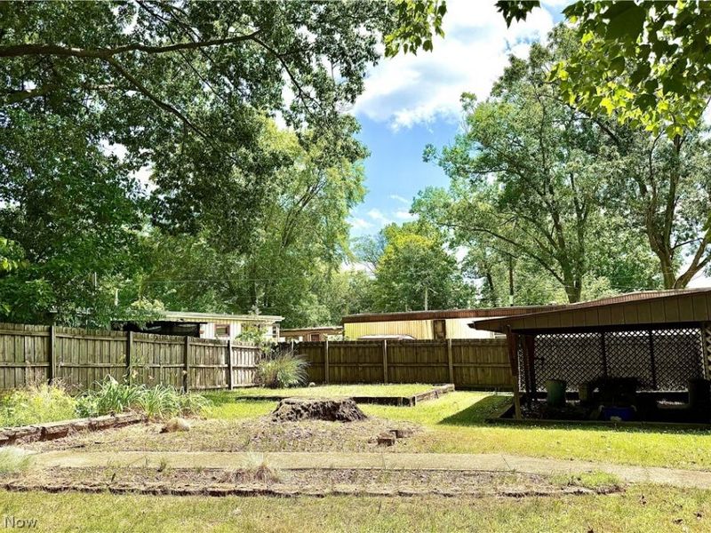 2108 Clermont Avenue NE, Warren, OH 44484 Photo 32
