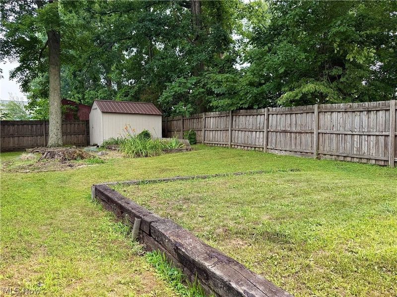 2108 Clermont Avenue NE, Warren, OH 44484 Photo 33