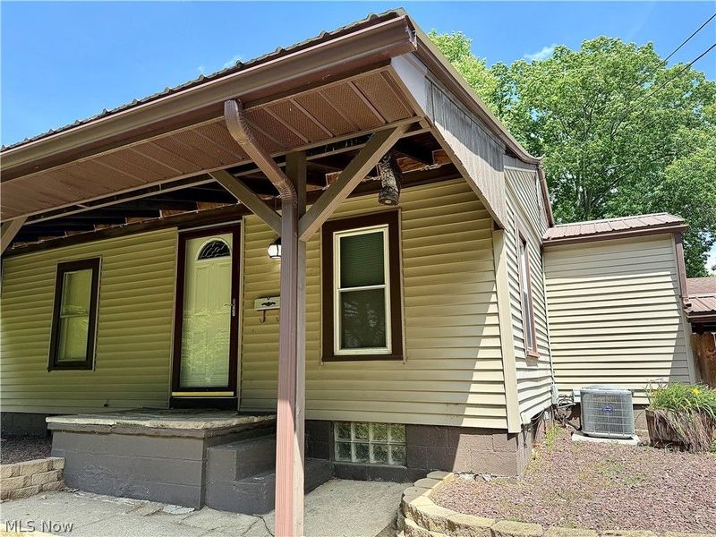 2108 Clermont Avenue NE, Warren, OH 44484 Photo 6