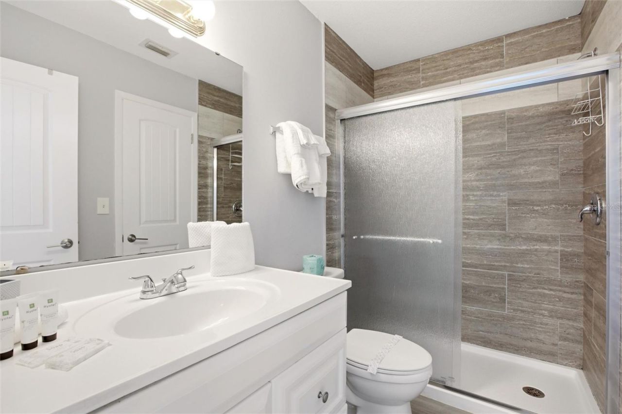 10125 Manatee Avenue W, Unit A4, Bradenton, FL 34209 Photo
