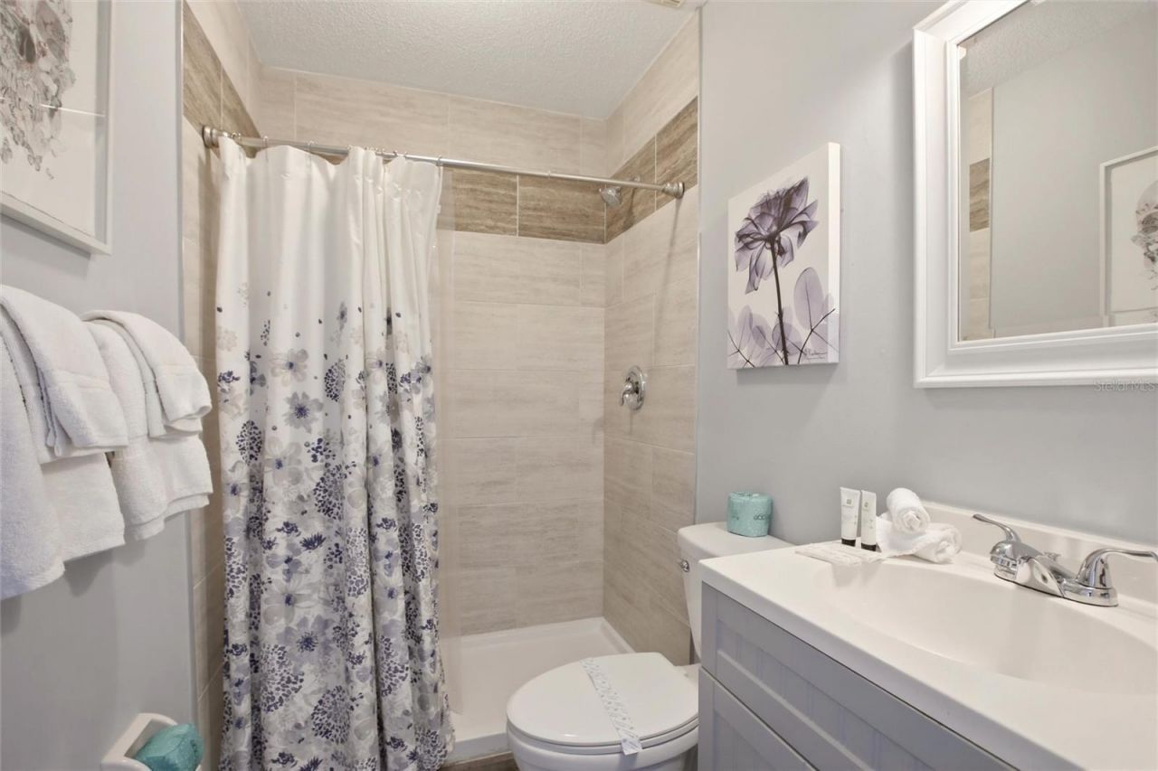 10125 Manatee Avenue W, Unit A4, Bradenton, FL 34209 Photo