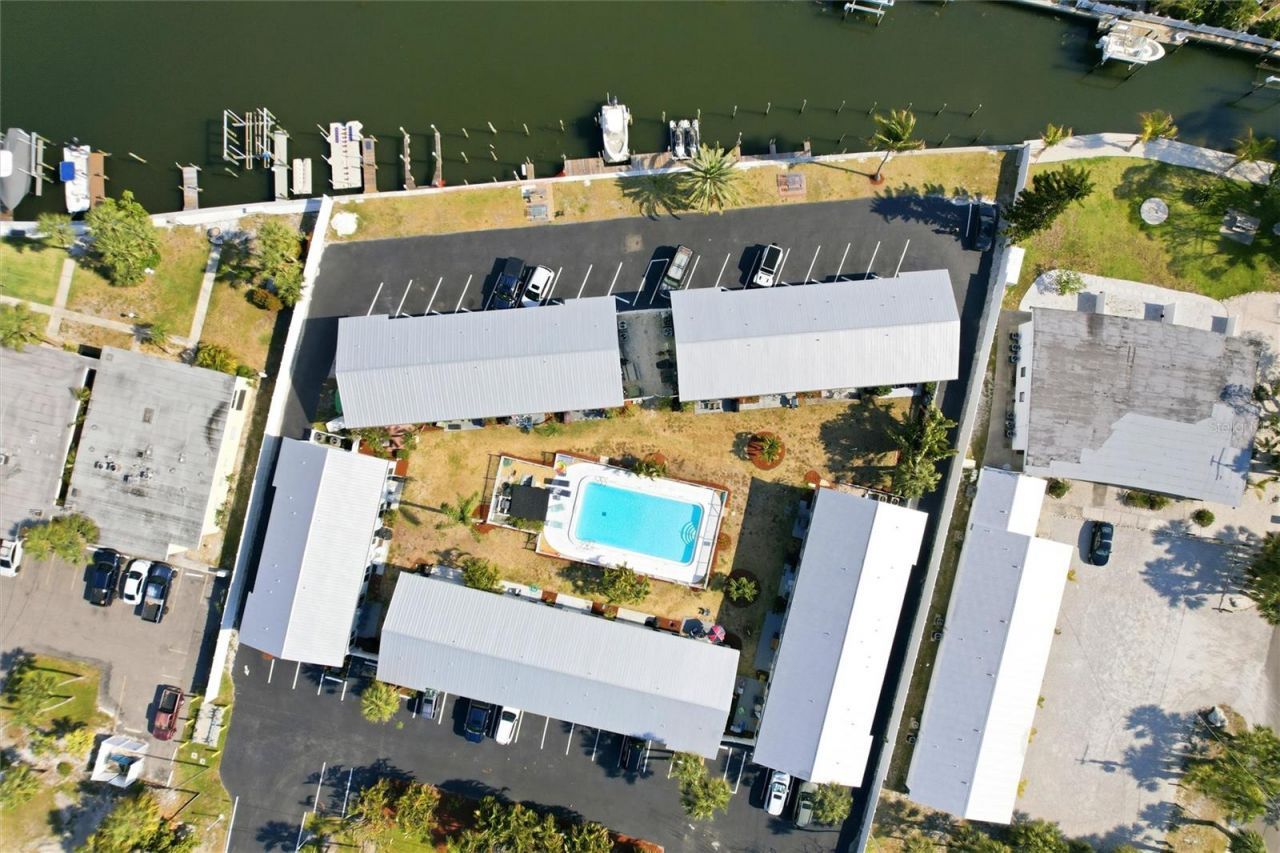 10125 Manatee Avenue W, Unit A4, Bradenton, FL 34209 Photo
