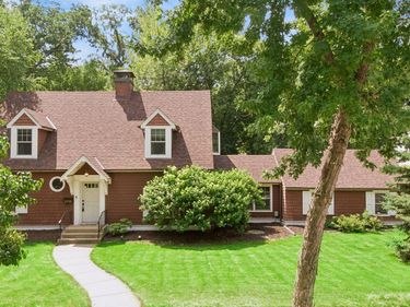 2713 W 54th Street, Minneapolis, MN 55410
