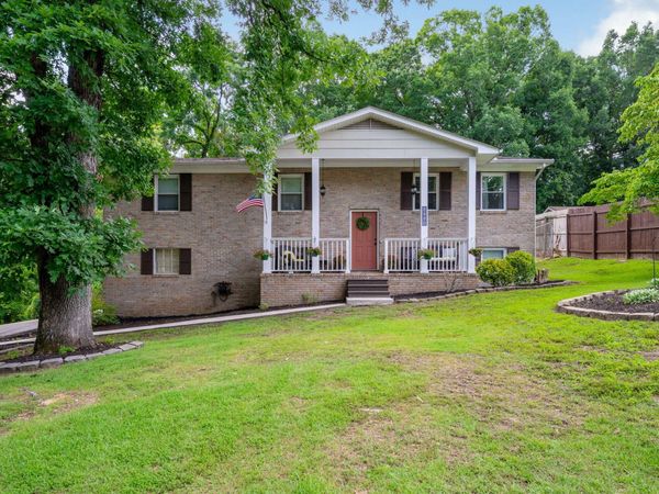 8480 Cross Timbers Circle, Hixson, TN 37343