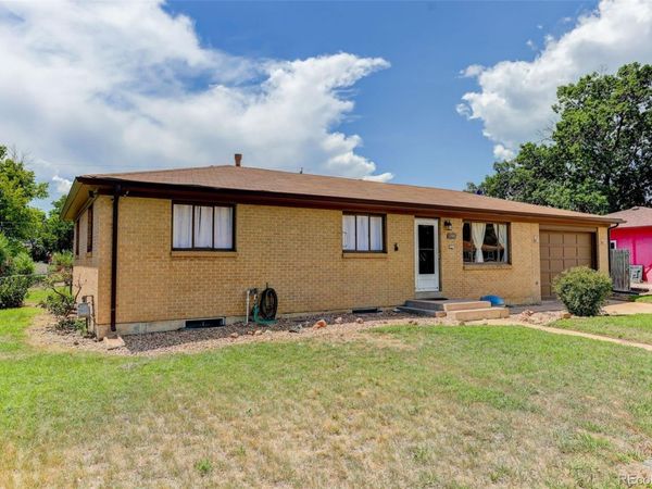 2940 W Saratoga Avenue, Englewood, CO 80110