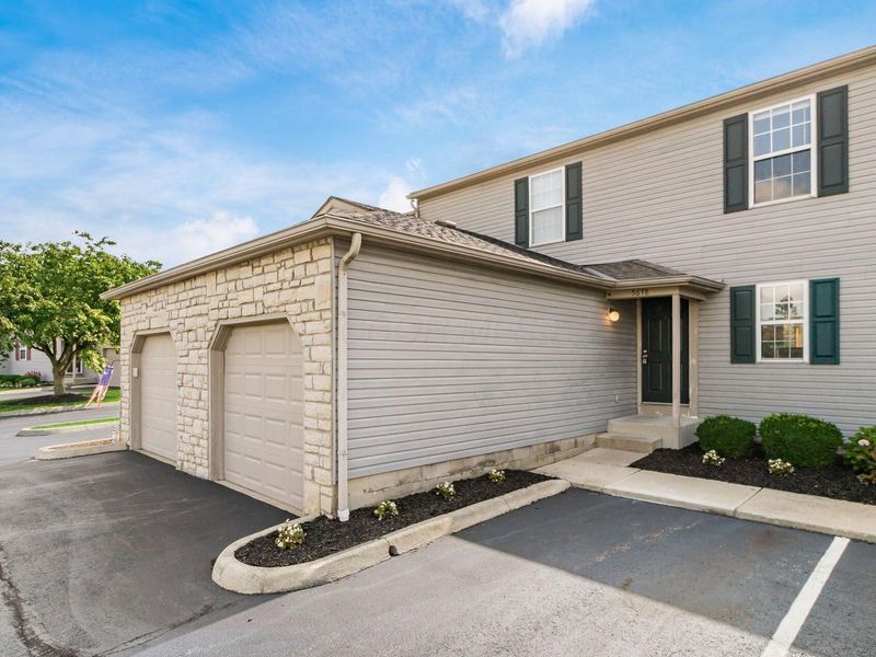 5678 Wigmore Drive, Unit 55C, Columbus, OH 43235 Photo 1