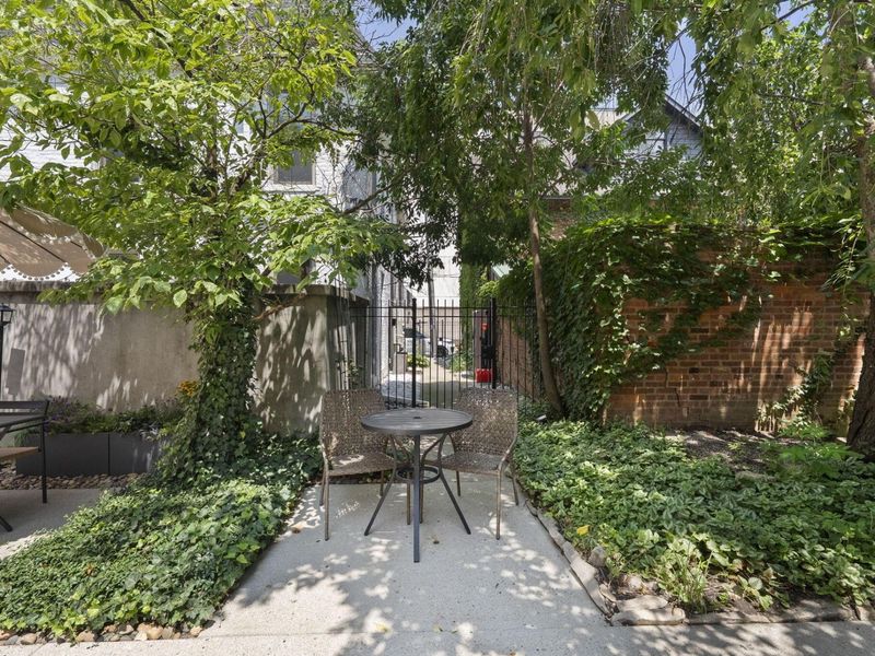 392 1/2 E Town Street, Columbus, OH 43215 Photo 30