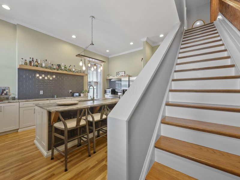 392 1/2 E Town Street, Columbus, OH 43215 Photo 6