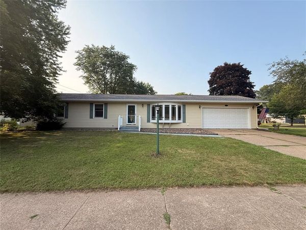 1470 Cummings Avenue, Eau Claire, WI 54701