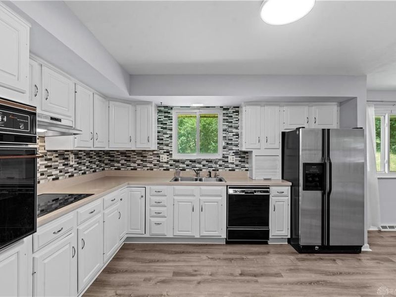 2701 Eckley Boulevard, Dayton, OH 45449 Photo 8