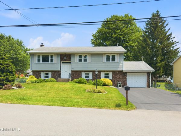 20 Wendell Drive, Albany, NY 12205