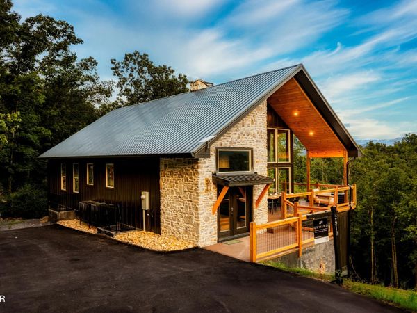 2917 Redtail Road , Sevierville, TN 37862