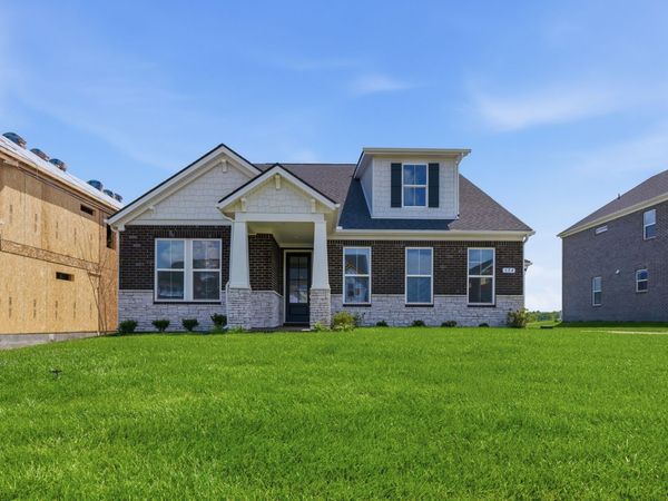 154 Windtree Club Drive , Mount Juliet, TN 37122