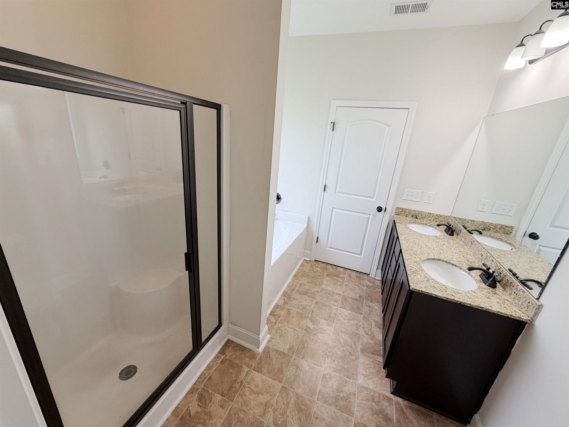 332 Glen Dornoch Way  Photo 12