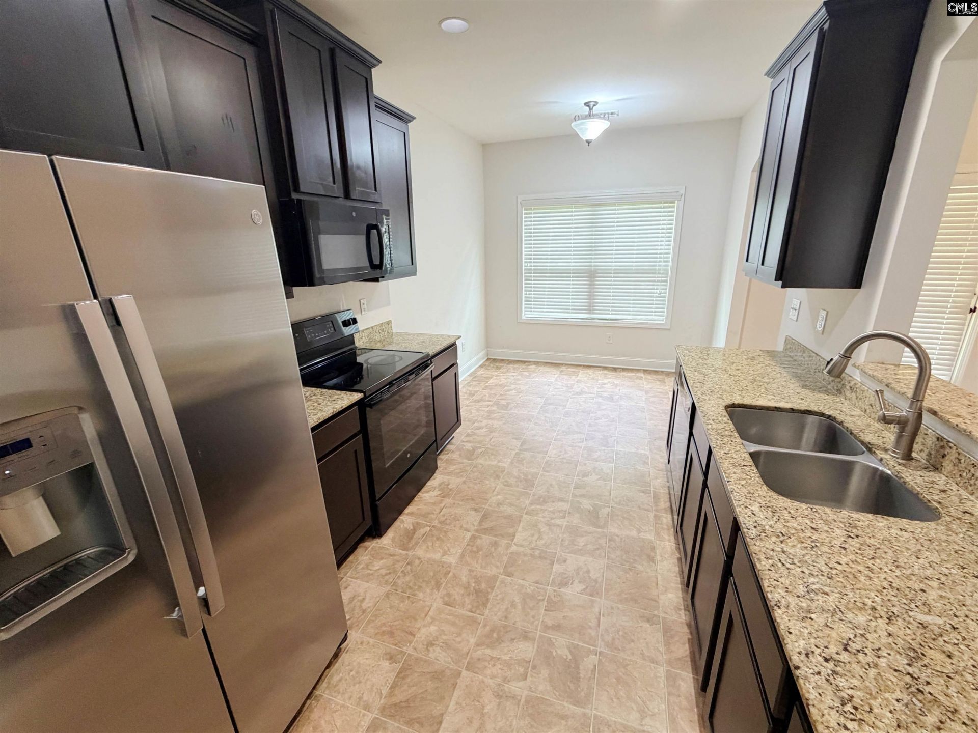 332 Glen Dornoch Way  Photo 7