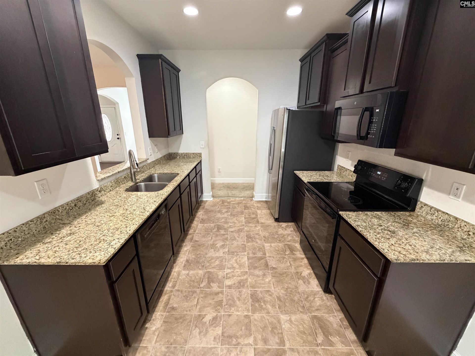 332 Glen Dornoch Way  Photo 8