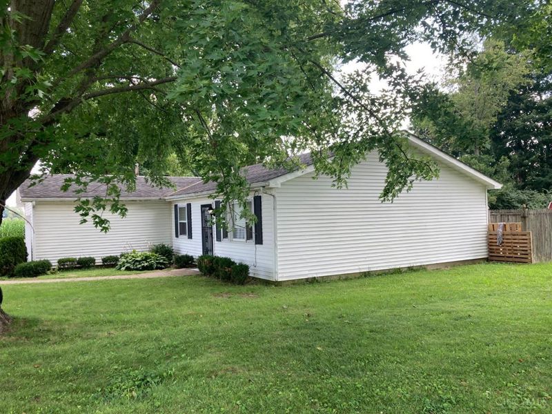 217 Monfort Street, College Corner, OH 45003 Photo 6