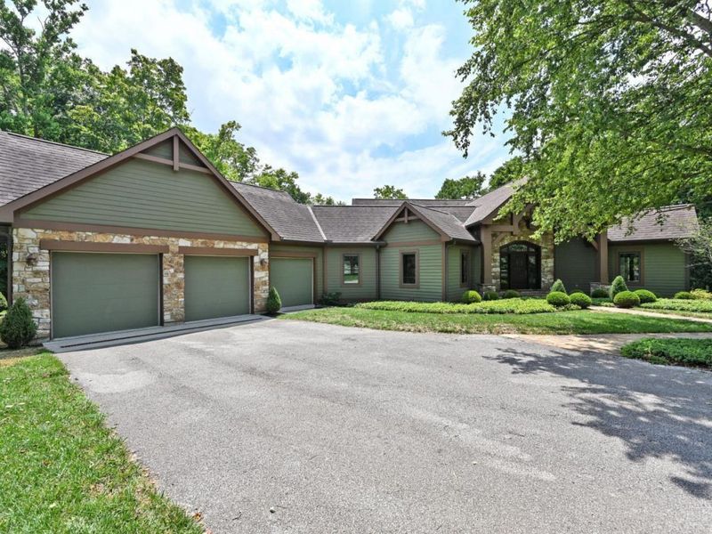 41 Locust Hill Road, Pierce Township, OH 45245 Photo 2