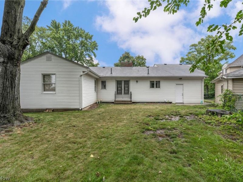 1030 Hillsdale Avenue, Lorain, OH 44052 Photo 3