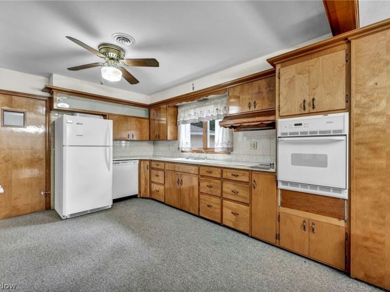 1030 Hillsdale Avenue, Lorain, OH 44052 Photo 8