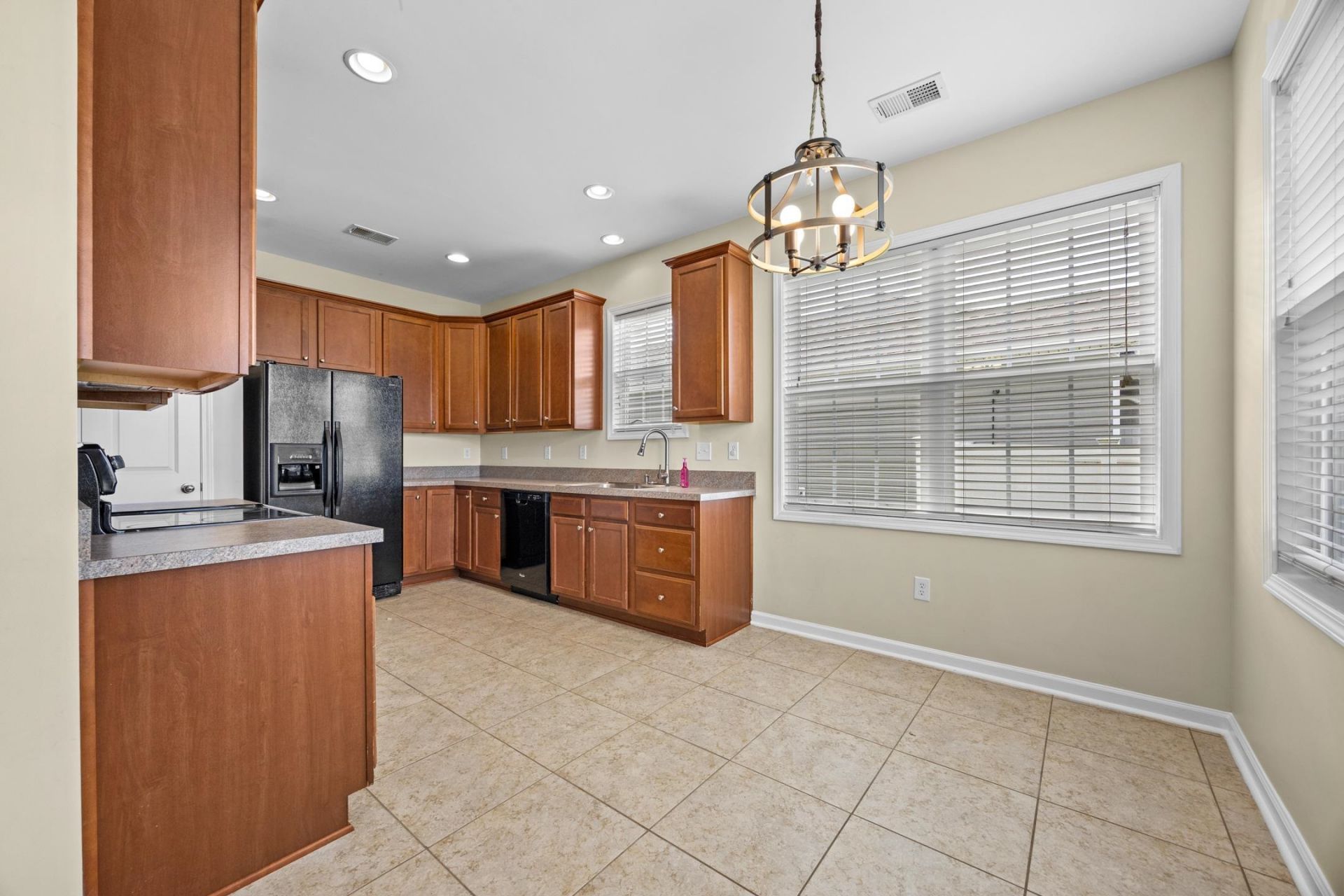 525 Battey Dr. Photo 14