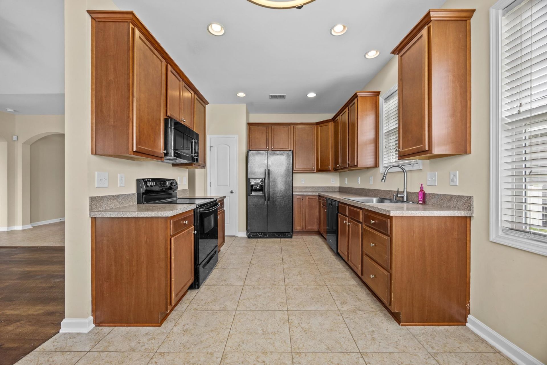 525 Battey Dr. Photo 16