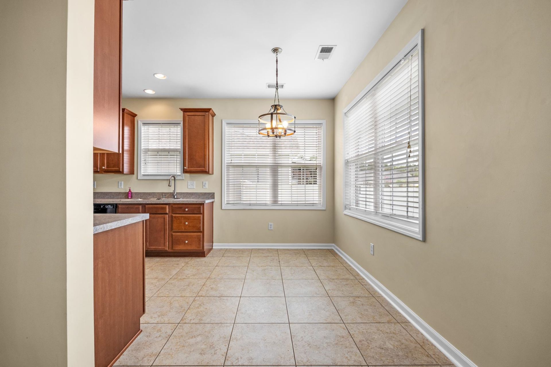525 Battey Dr. Photo 19