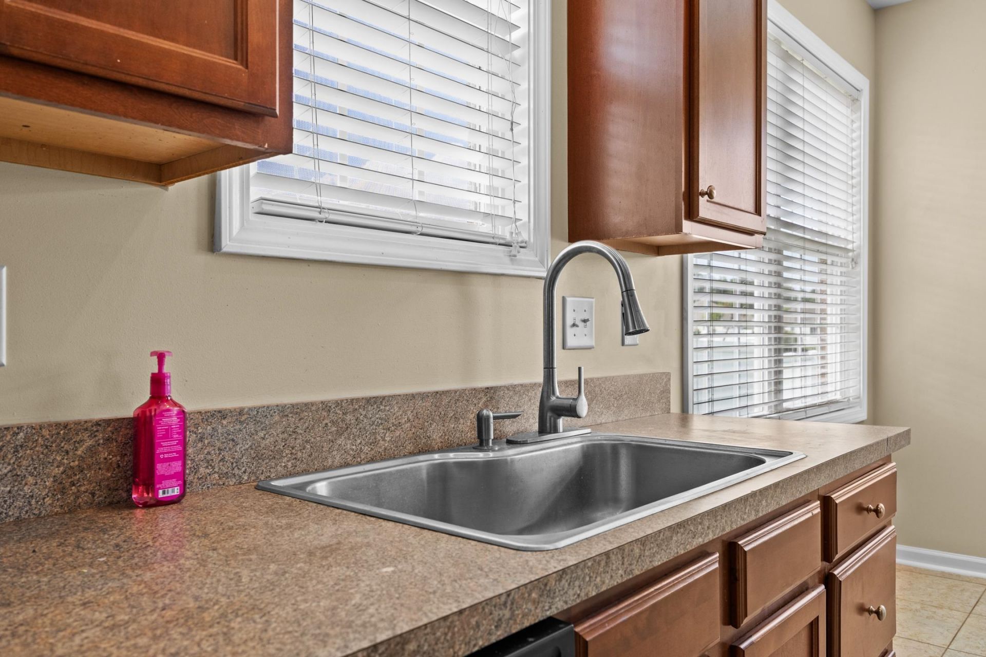525 Battey Dr. Photo 21