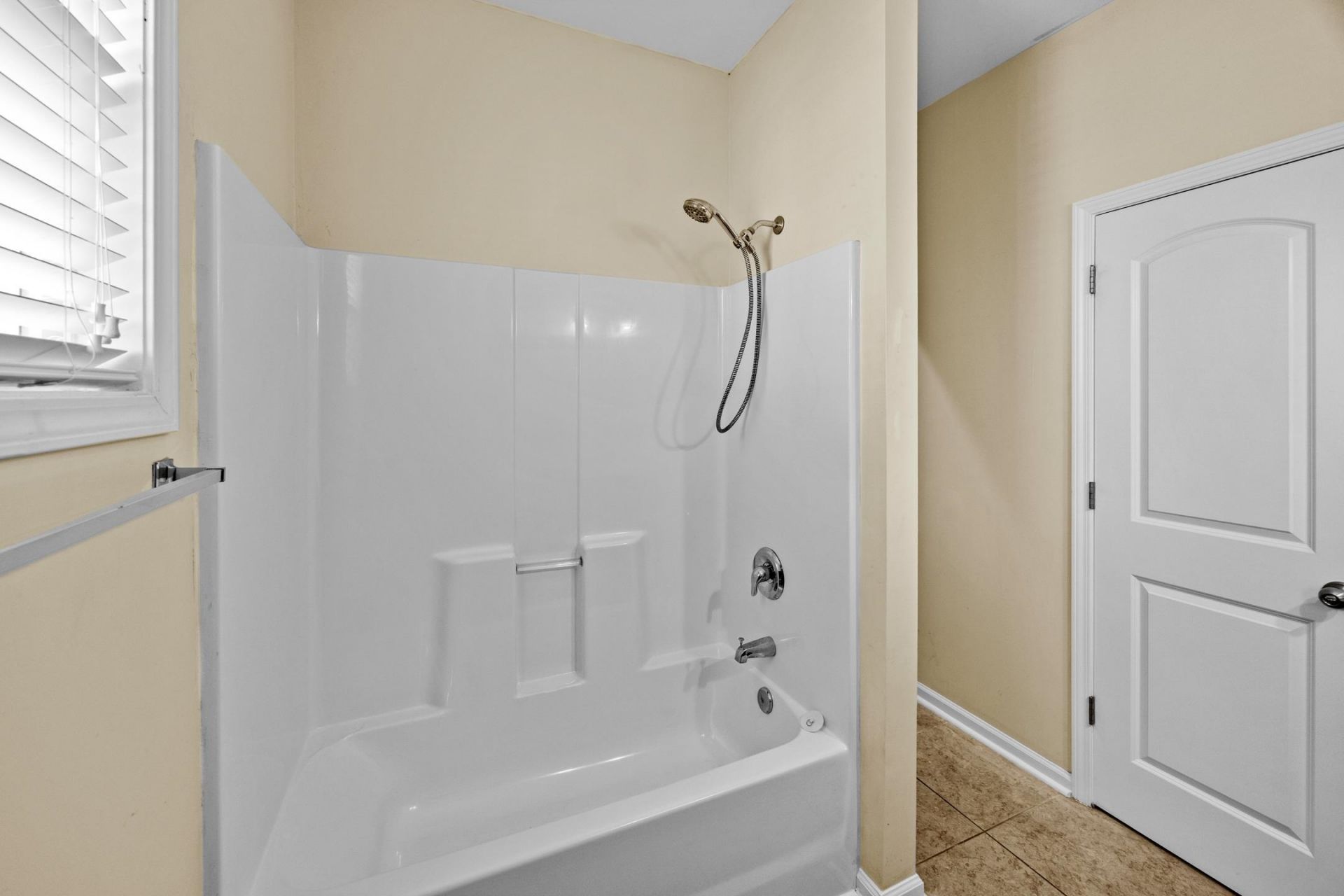 525 Battey Dr. Photo 24