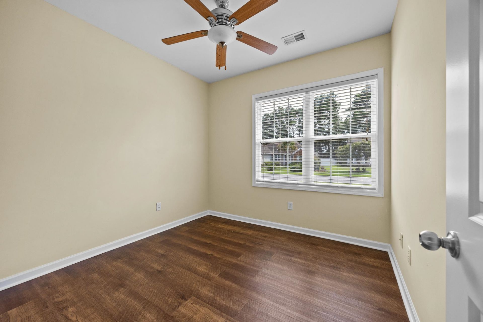 525 Battey Dr. Photo 25