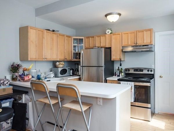 43 Park Vale Ave, Unit 8, Boston, MA 02134