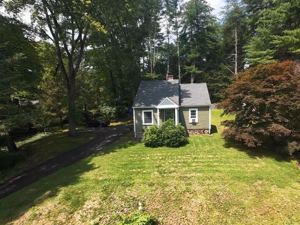 84 Southbridge Rd, Charlton, MA 01507