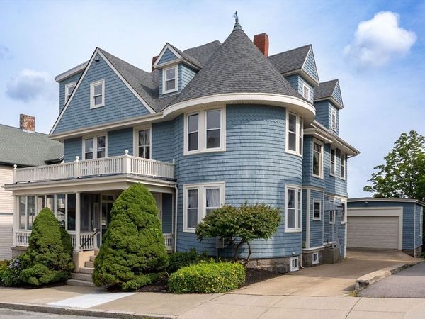330 Lincoln Ave, Fall River, MA 02720