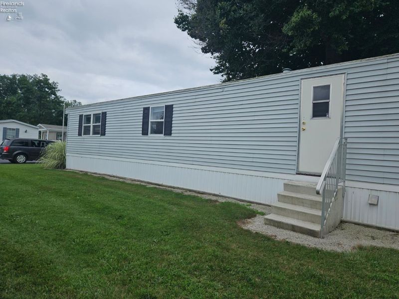 220 Maple Lane, Unit 13, Green Springs, OH 44836 Photo 17