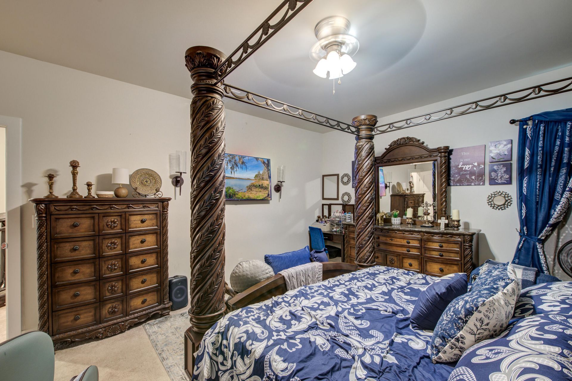 105 Trumpet Vine Drive Photo 14