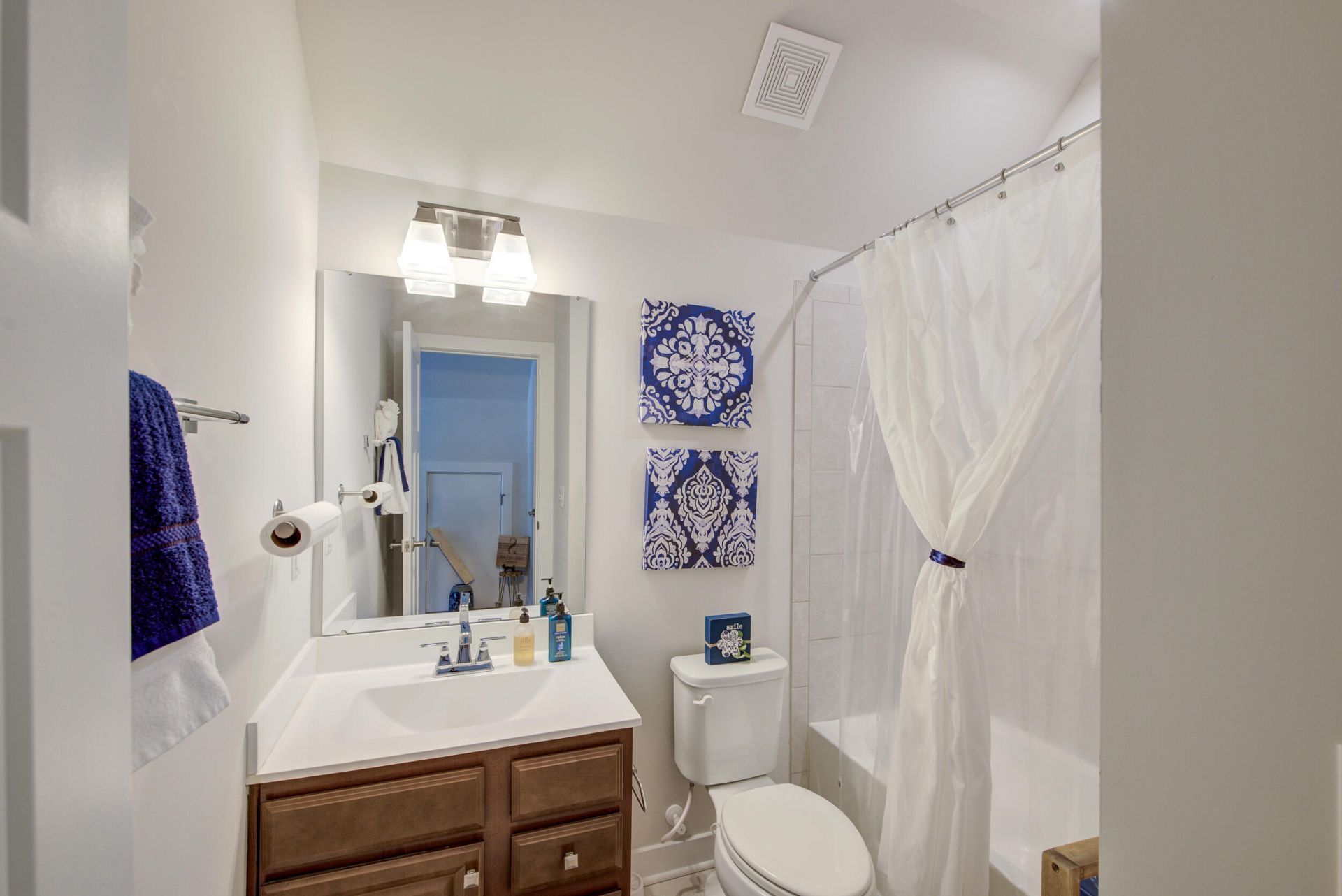 105 Trumpet Vine Drive Photo 19