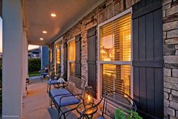 105 Trumpet Vine Drive photo 4