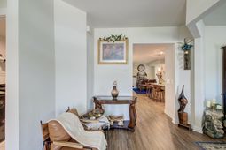 105 Trumpet Vine Drive photo 4