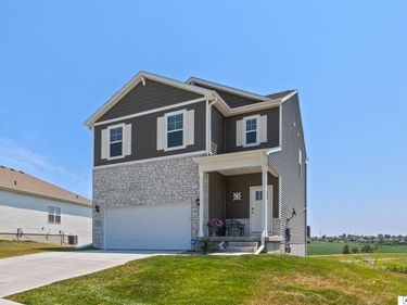 17675 Rose Lane Road, Omaha, NE 68136