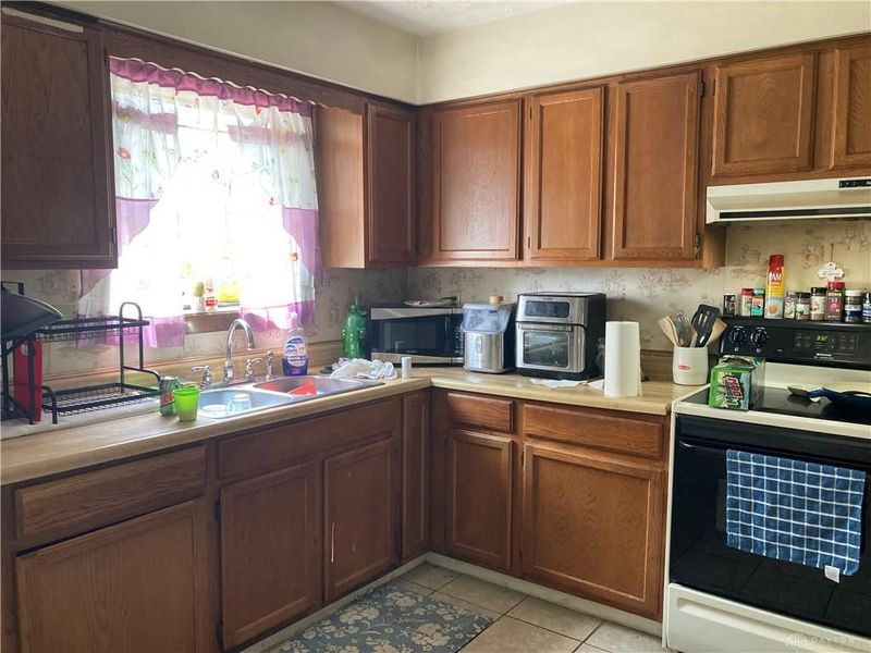 217 Monfort Street, College Corner, OH 45003 Photo 3