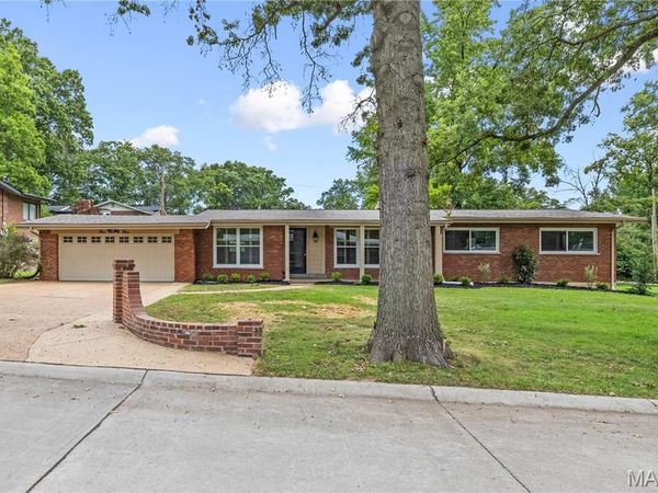 525 Beaucaire Drive , St Louis, MO 63122