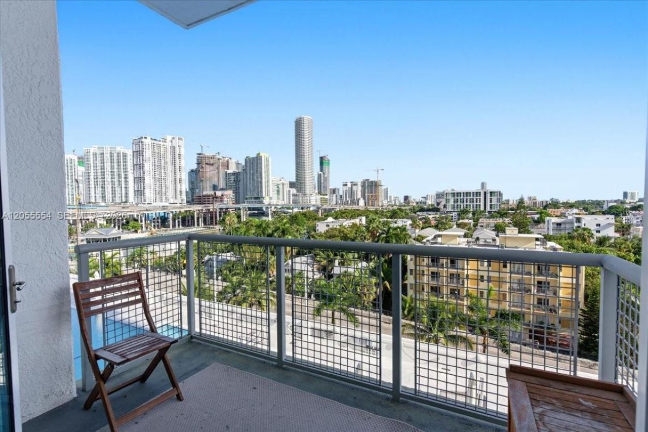 10 SW South River Dr , Unit 806, Miami, FL 33130 Photo