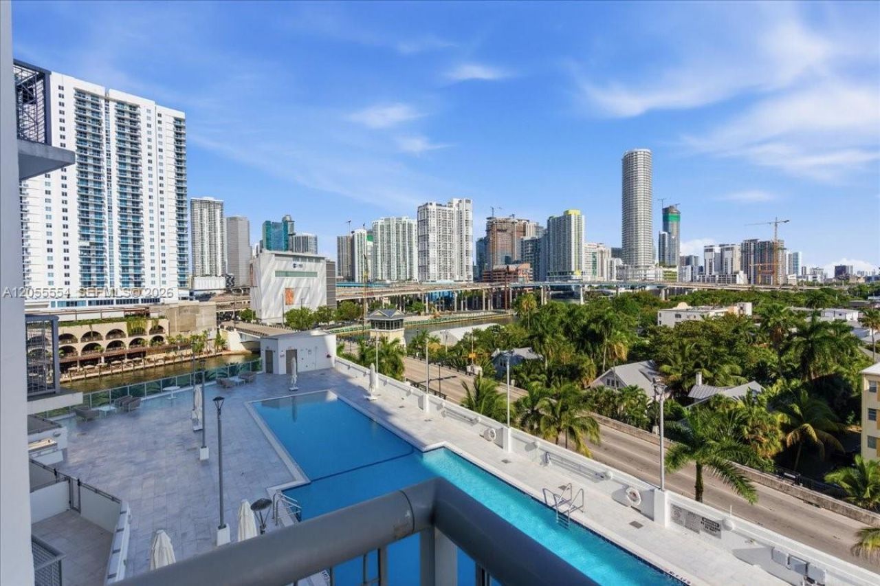 10 SW South River Dr , Unit 806, Miami, FL 33130 Photo