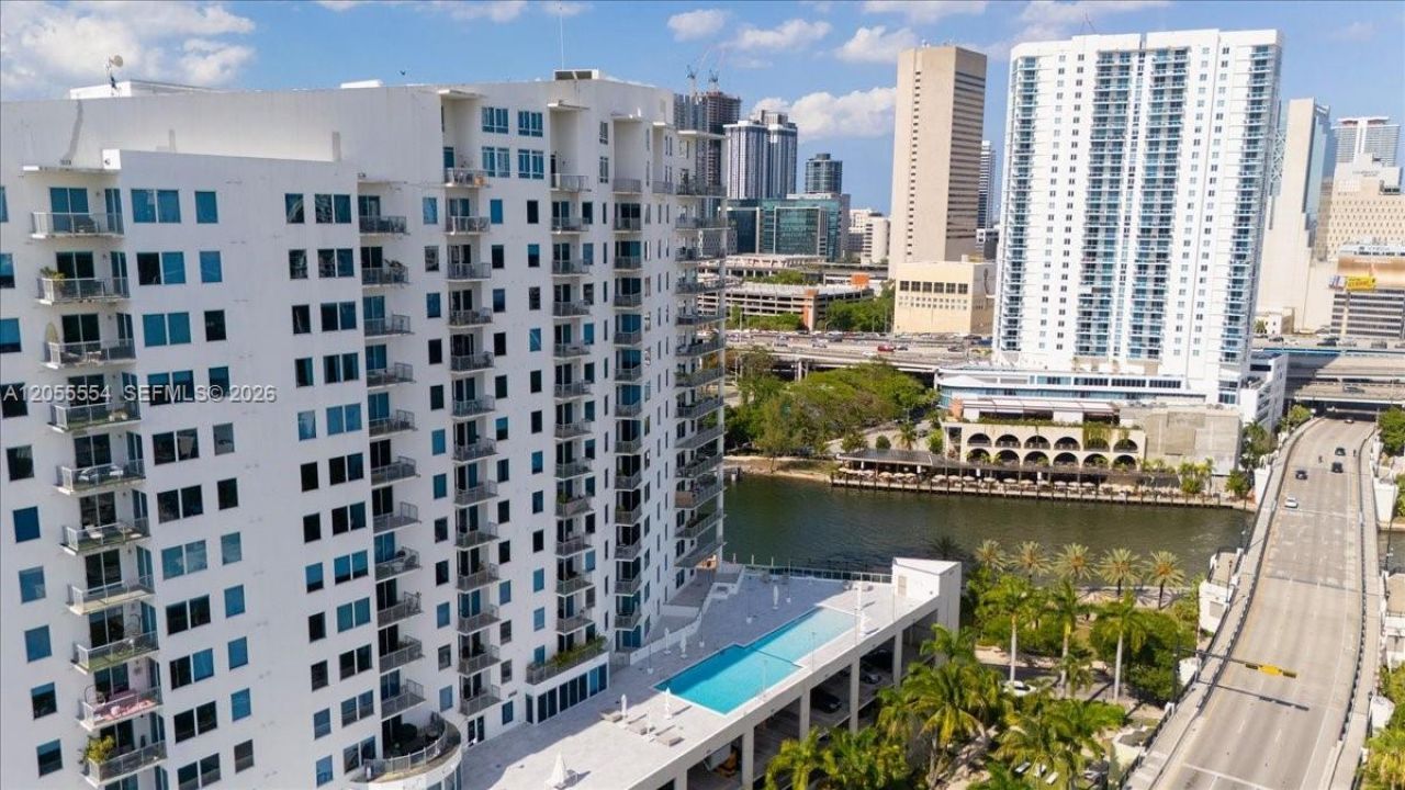 10 SW South River Dr , Unit 806, Miami, FL 33130 Photo