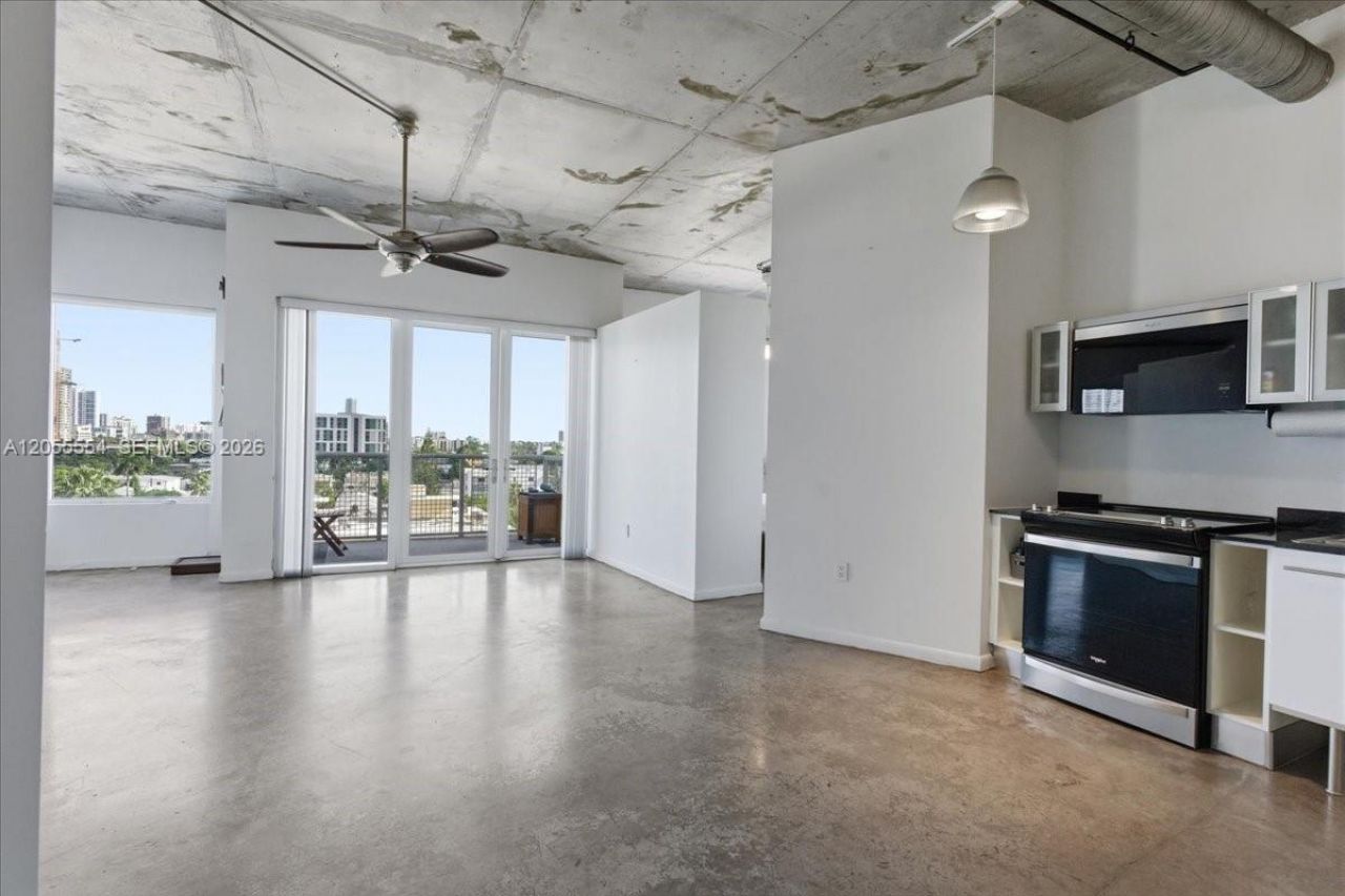 10 SW South River Dr , Unit 806, Miami, FL 33130 Photo