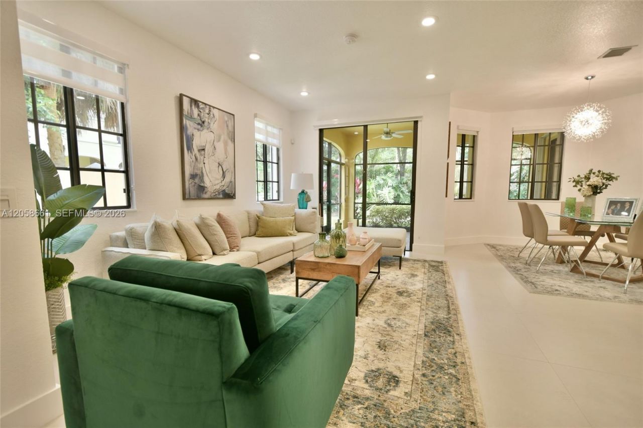 1515 Passion Vine Cir, Unit 2-1, Weston, FL 33326 Photo
